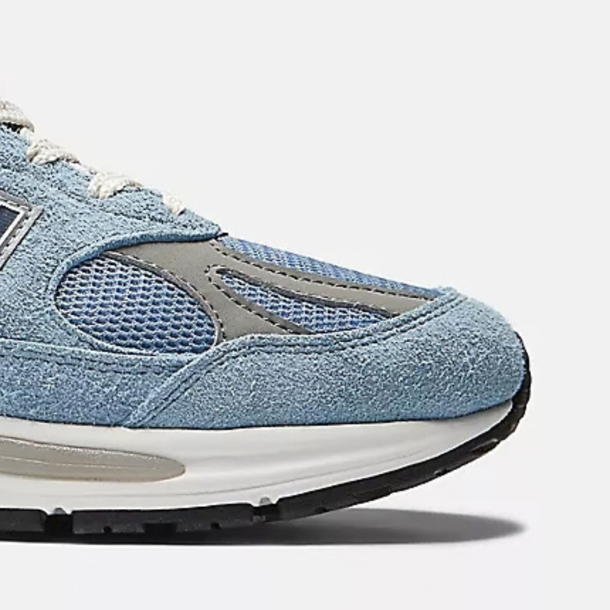 Made in UK 991v2 Celestial Blue