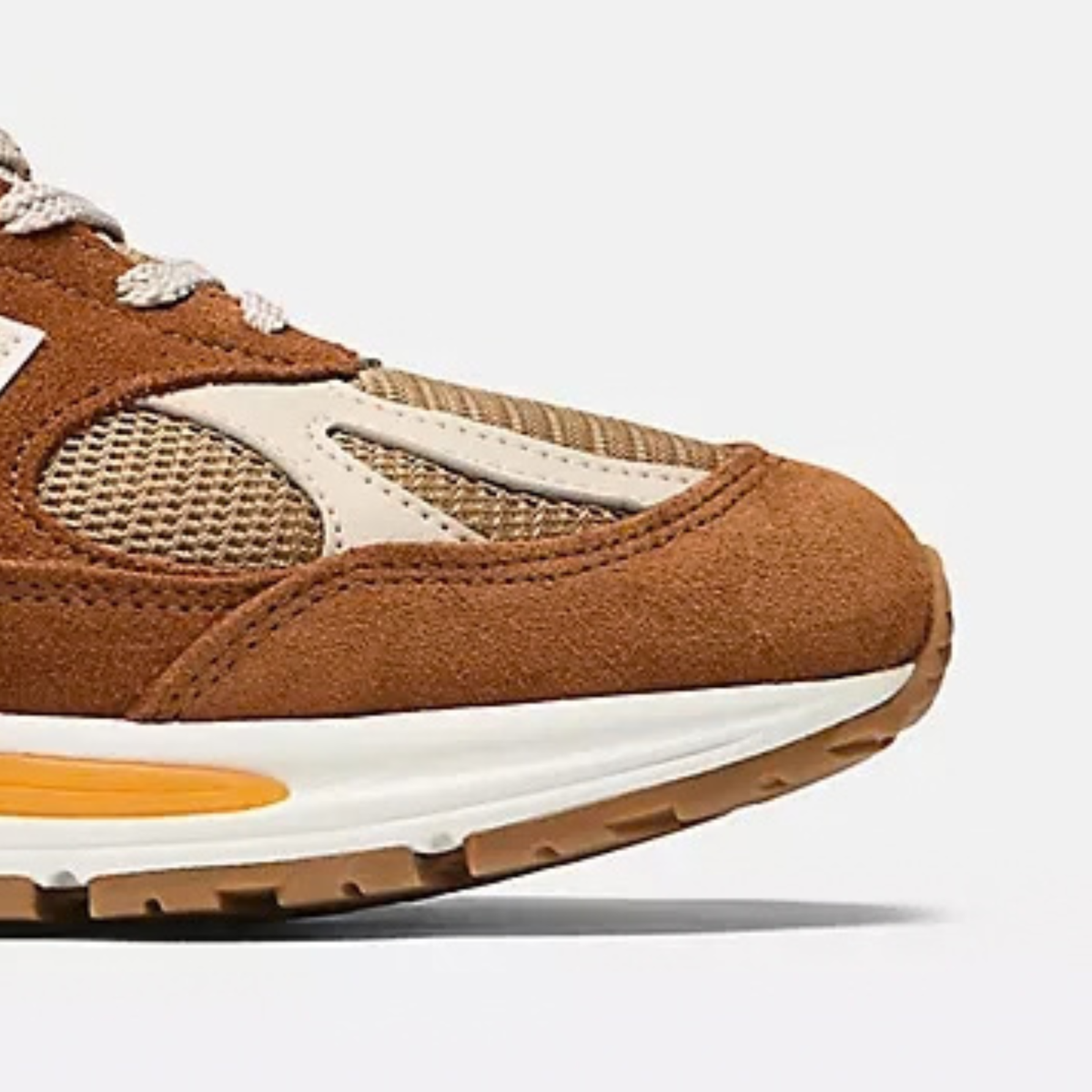 Made in UK 991v2 Caramel Coffee